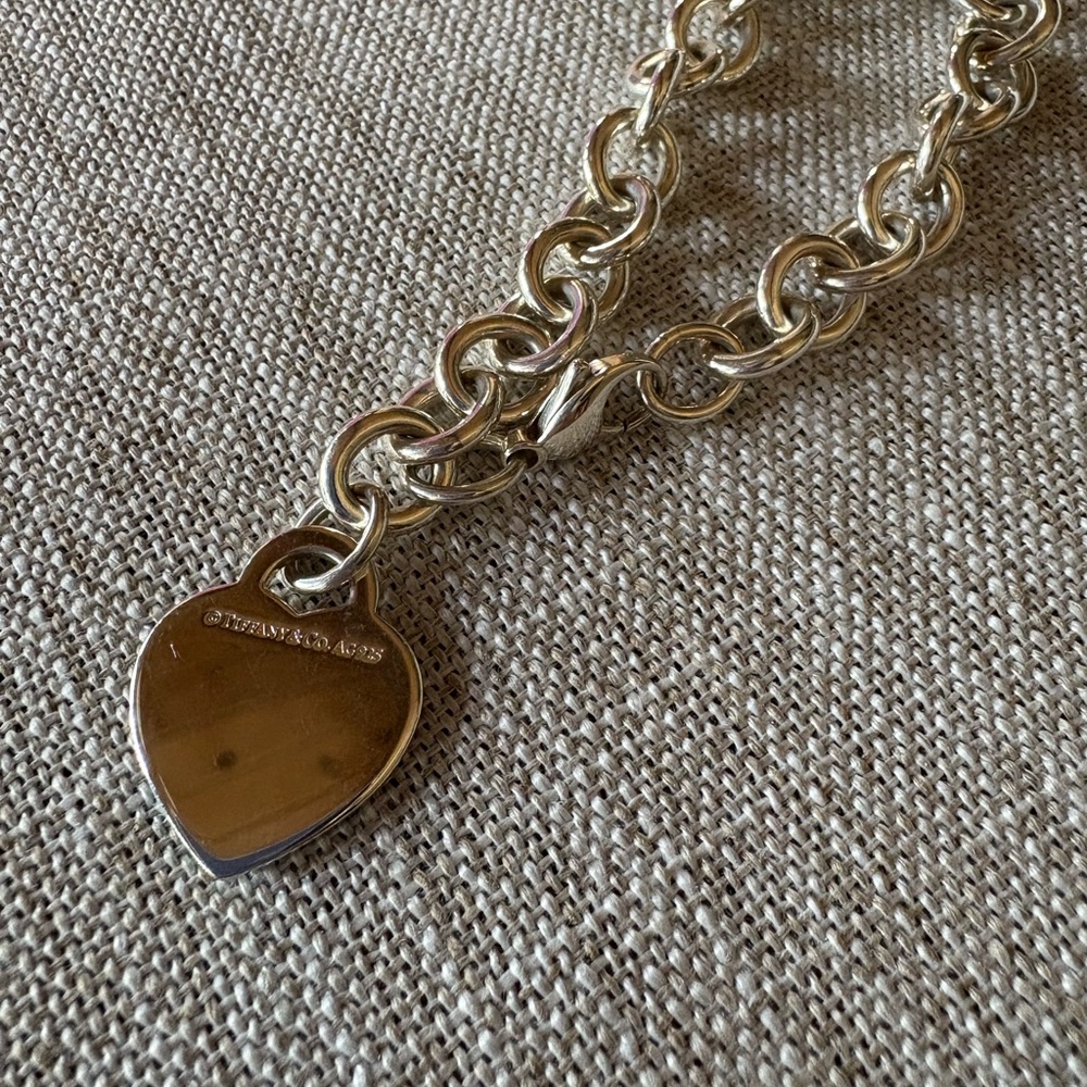 Tiffany & Co. Silver Heart Bracelet with blue splash charm - Picture 3 of 4